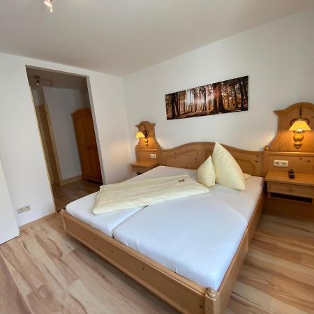 Hotel Lobmeyer Roding Eksteriør bilde