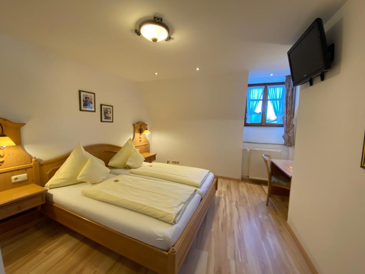 Hotel Lobmeyer Roding Eksteriør bilde