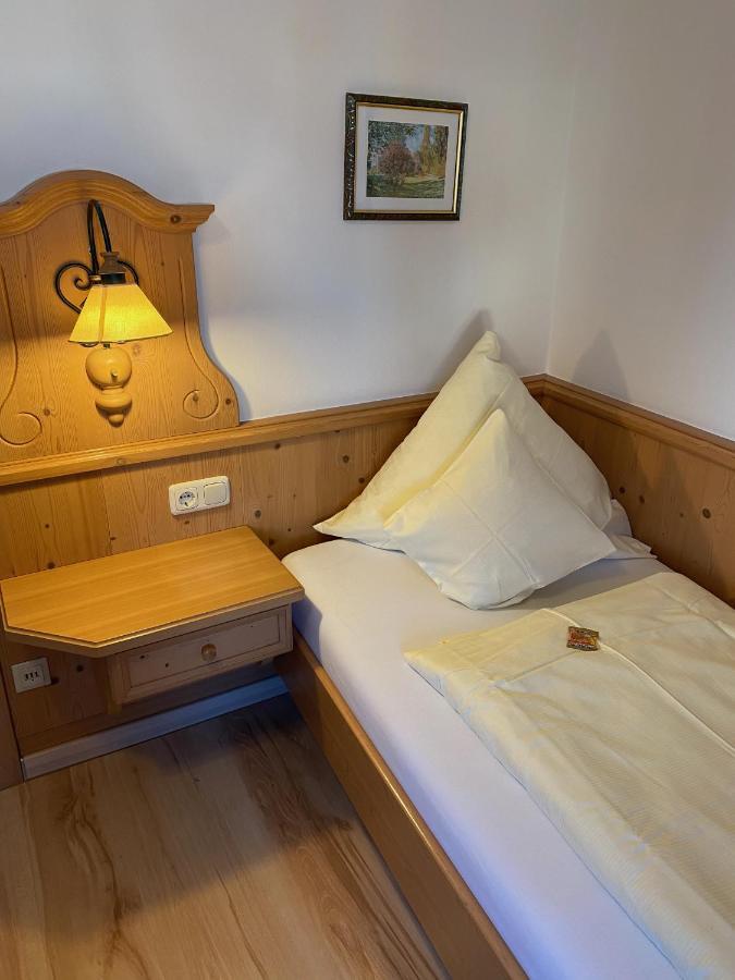 Hotel Lobmeyer Roding Eksteriør bilde